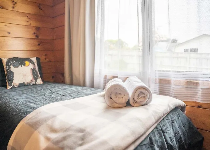 3 Bedroom Sleeps 6 Fast Wifi Free Parking Ideal For Families Or Longer Work Holiday home *