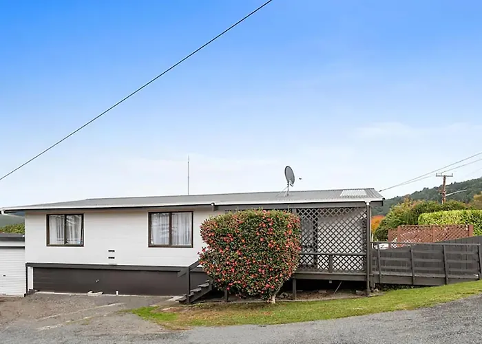 3 Bedroom Sleeps 6 Fast Wifi Free Parking Ideal For Families Or Longer Work * Rotorua